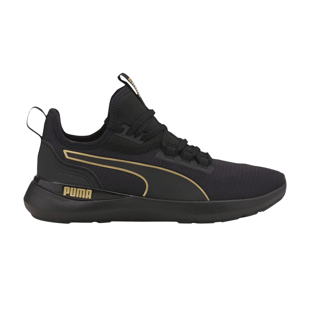 Krossovki-Puma-Wmns-Pure-XT-Black-Team-Gold