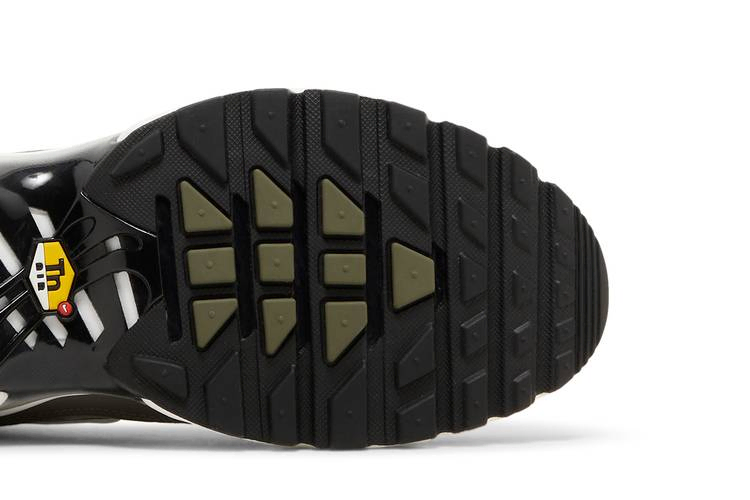 Кроссовки Nike Air Max Plus SE 'Flat Pewter'