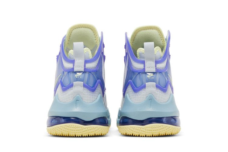 Кроссовки Nike LeBron 19 GS 'Easter'