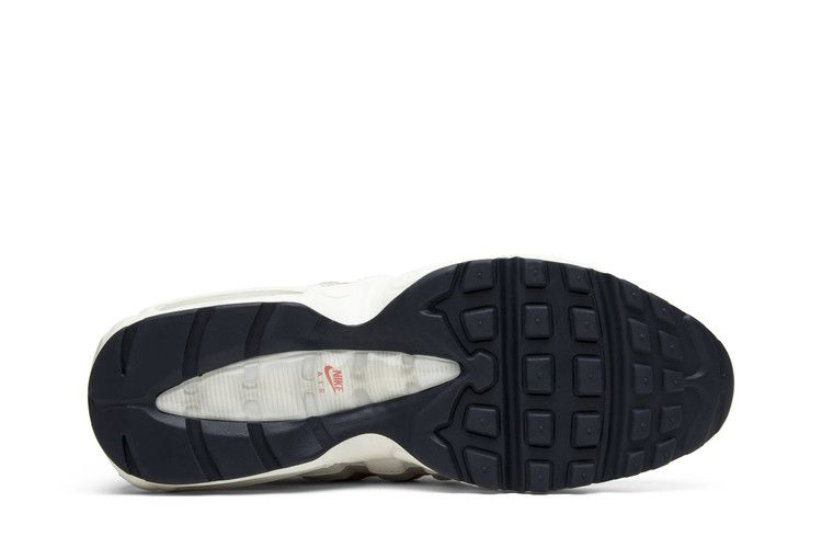 air-max-95-essential-desert-sand-749766-108_03