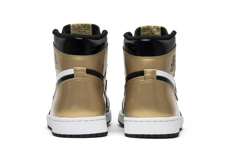 Кроссовки Air Jordan 1 Retro High OG NRG 'Gold Toe'