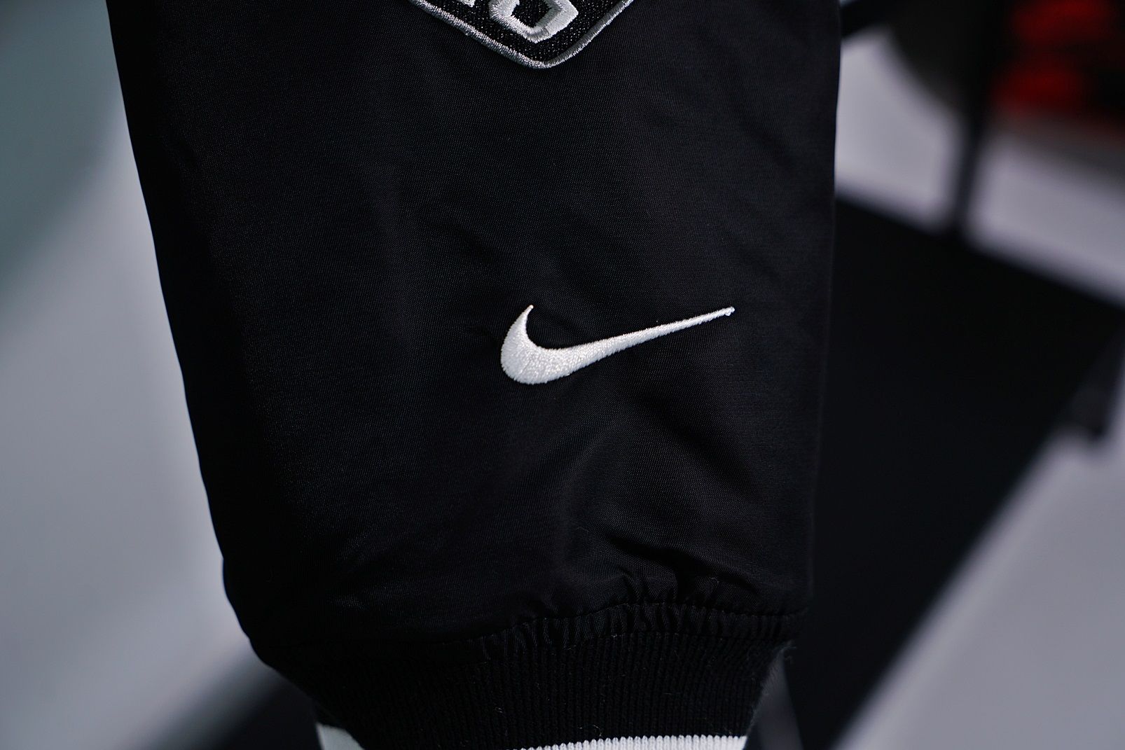 Supreme-Nike-NBA-Teams-Warm-Up-Jacket-Black-2