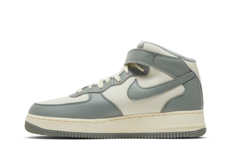 Кроссовки Nike Air Force 1 Mid '07 LX 'Mica Green'