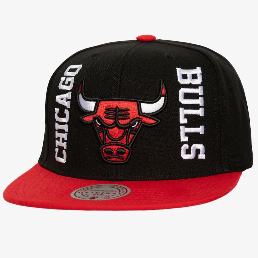 Бейсболка Mitchell & Ness Black Chicago Bulls Banners Up Snapback Hat