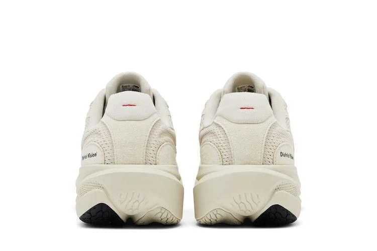 Krossovki-District-Vision-x-New-Balance-1080v15-Linen-Black-5