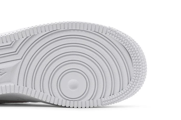 Кроссовки Nike Wmns Air Force 1 '07 Essential 'Chenille Swoosh - White Lilac'