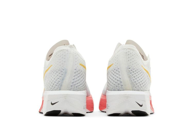 Кроссовки Nike Wmns ZoomX VaporFly Next% 3 'White Sea Coral'
