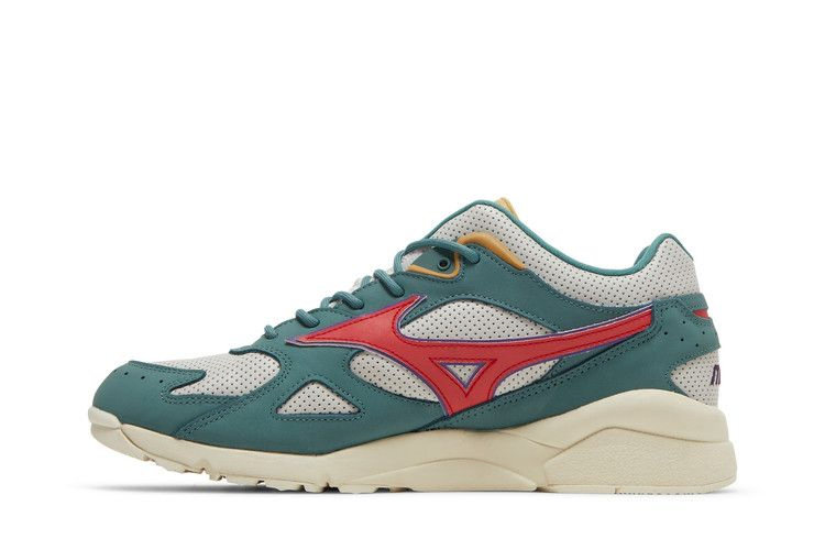 Кроссовки Mizuno Patta x Sky Medal 'Green Ivory'