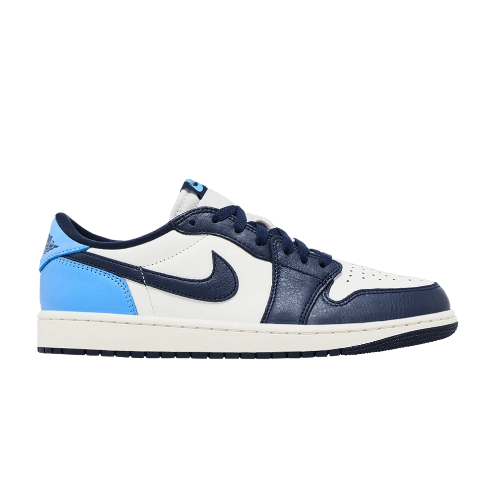 Krossovki-Air-Jordan-1-Retro-Low-OG-Obsidian-UNC