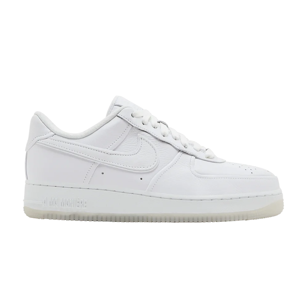 Krossovki-A-Ma-Maniere-x-Nike-Wmns-Air-Force-1-Low-Triple-White
