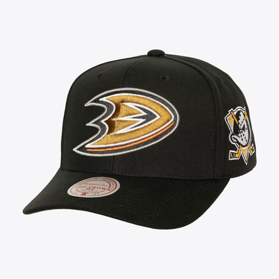 Бейсболка Mitchell & Ness Black Anaheim Ducks Icon Grail Pro Snapback Hat