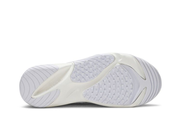 wmns-zoom-2k-white-silver-ao0354-101_03