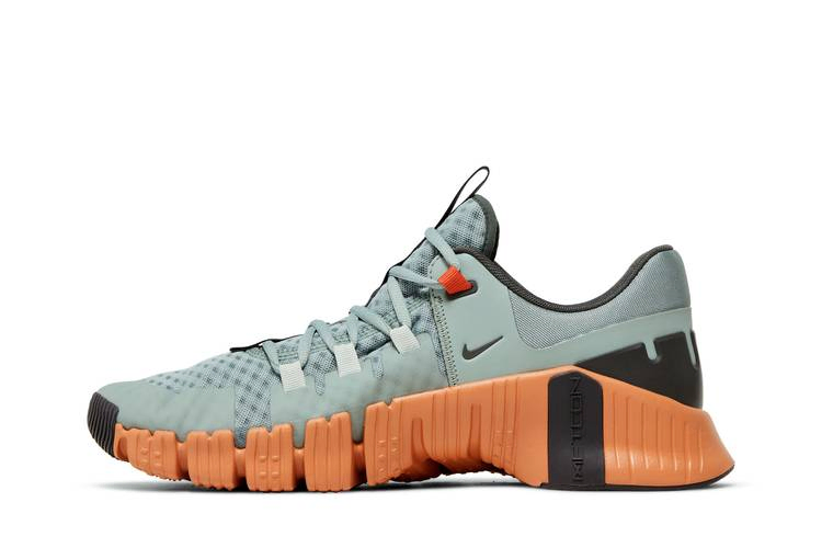Кроссовки Nike Free Metcon 5 'Mica Green Campfire Orange'