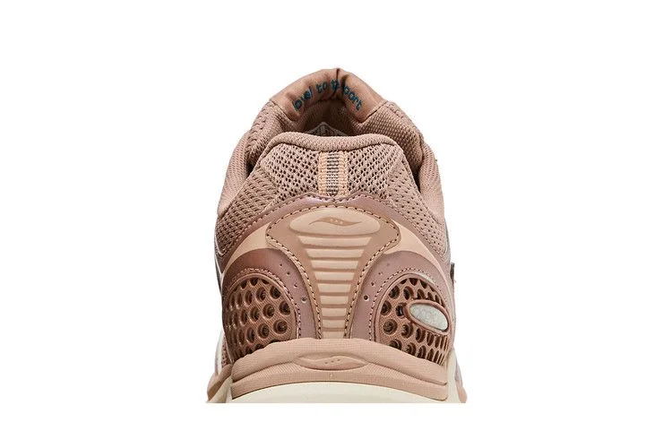 Кроссовки Saucony ProGrid Triumph 4 CS 'Tan Royal'