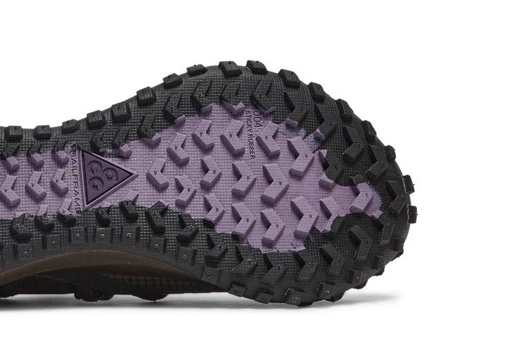 Кроссовки Nike ACG Mountain Fly Low 'Brown Basalt'