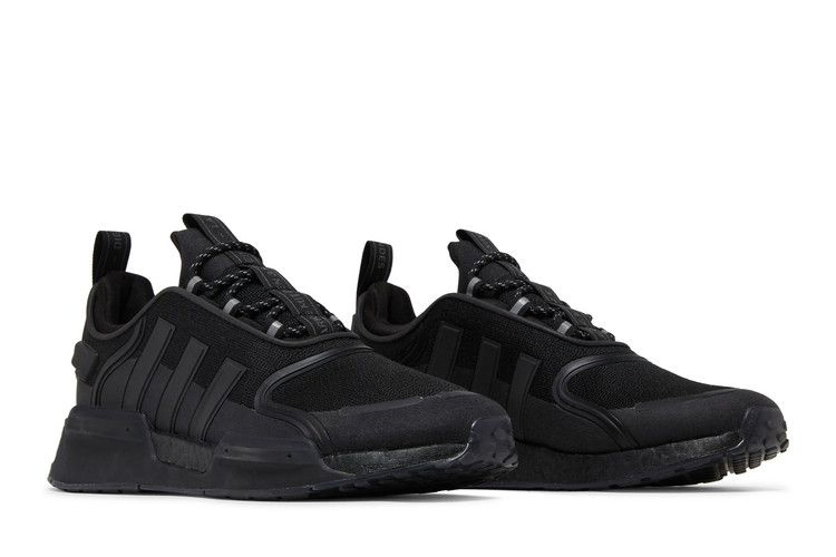 wmns-nmd_r1-v3-black-grey-hq4278_07