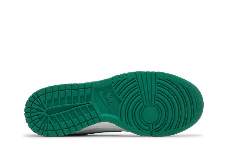 wmns-dunk-low-white-lucky-green-dd1503-112_03