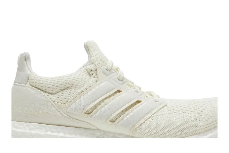 Кроссовки James Bond 007 x adidas UltraBoost 1.0 DNA 'No Time to Die - Triple White'