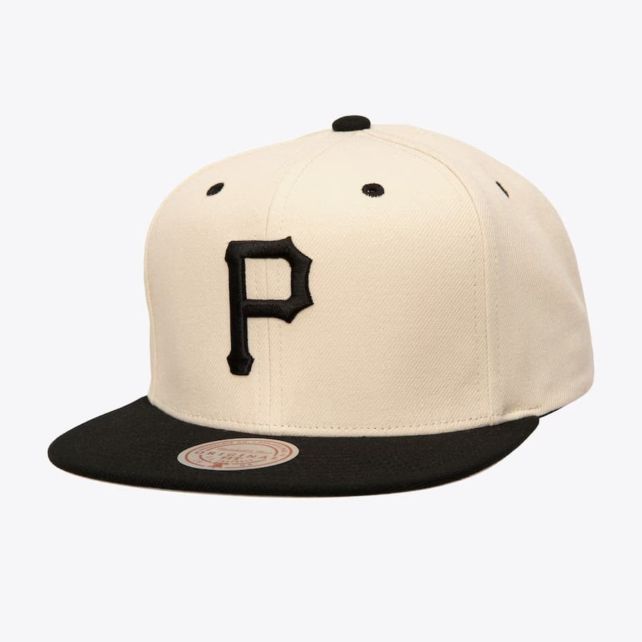 Бейсболка Mitchell & Ness Cream Black Pittsburgh Pirates Logo Snapback Hat