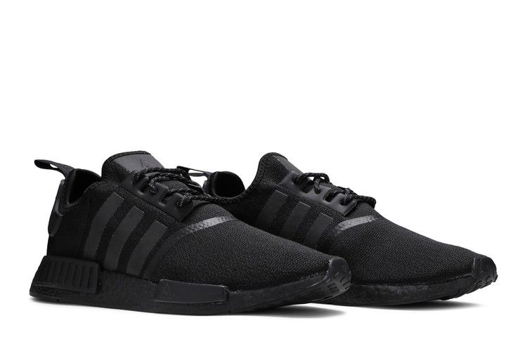 pharrell-x-nmd_r1-black-future-gy4977_07