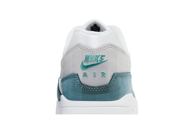 Кроссовки Nike Air Max 1 'Low Poly - Adventure Tomb Raider'