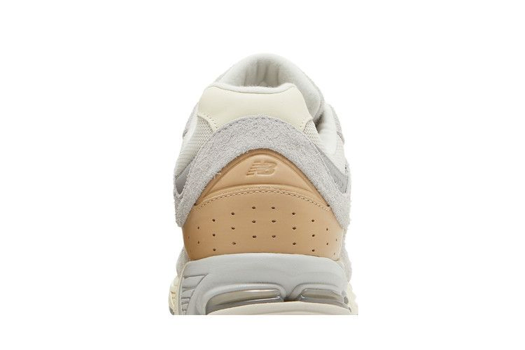 Кроссовки New Balance 2002R 'Rain Cloud Angora'
