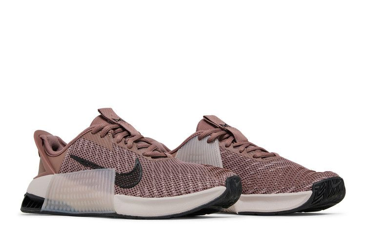 wmns-metcon-9-easy-on-smokey-mauve-dz2540-201_07