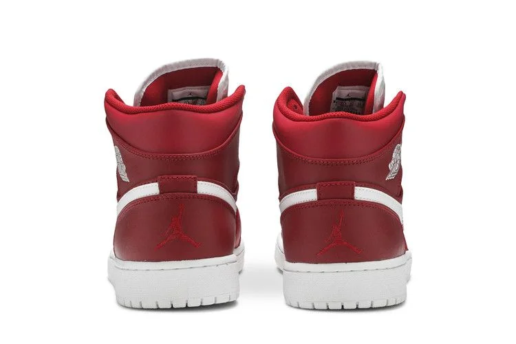Krossovki-Air-Jordan-1-Retro-Mid-Gym-Red-2.0-5