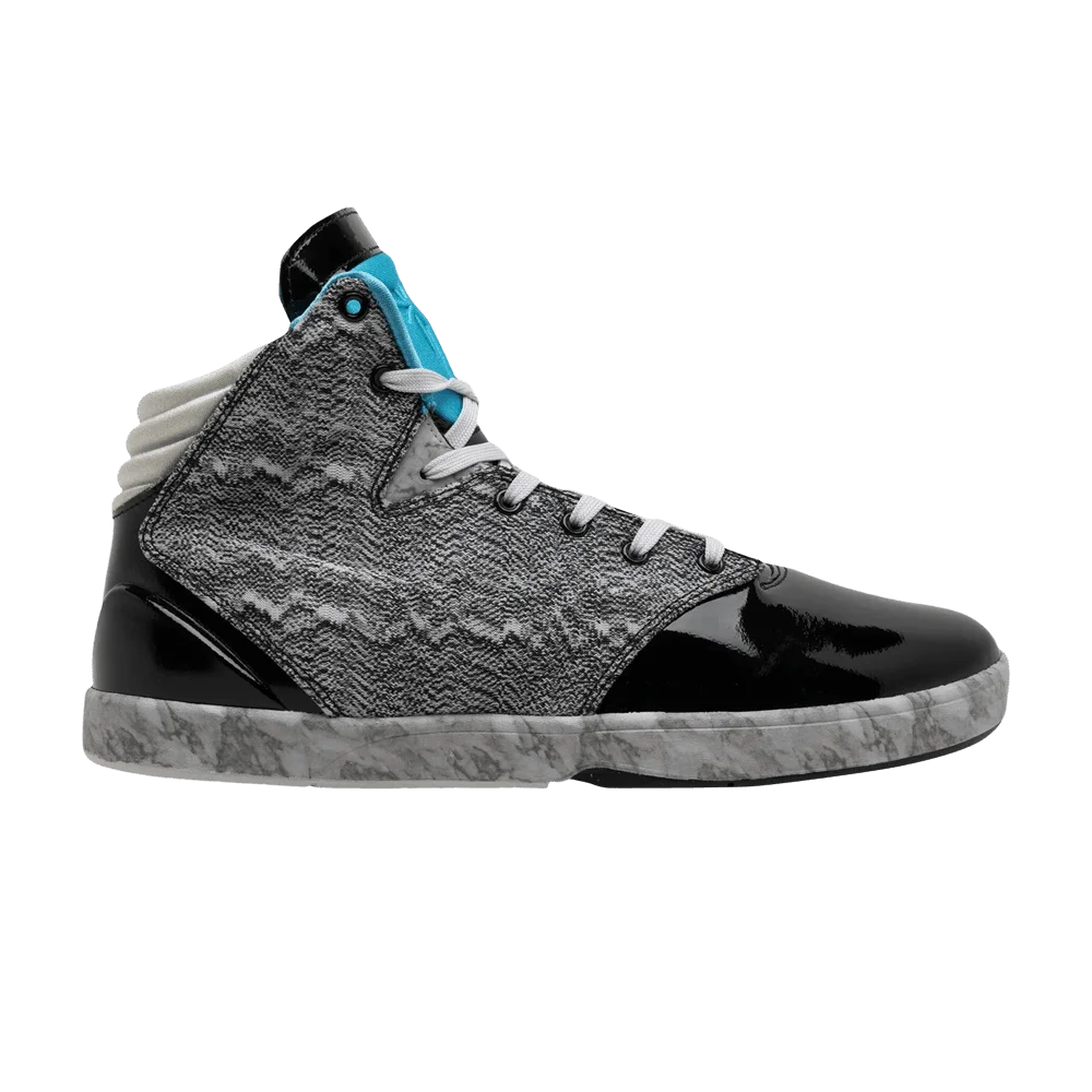 Krossovki-Nike-Kobe-9-NSW-Lifestyle-Black-Platinum