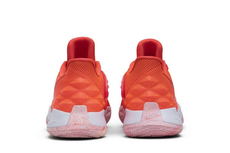Кроссовки Nike Kyrie Low 'Hot Punch'