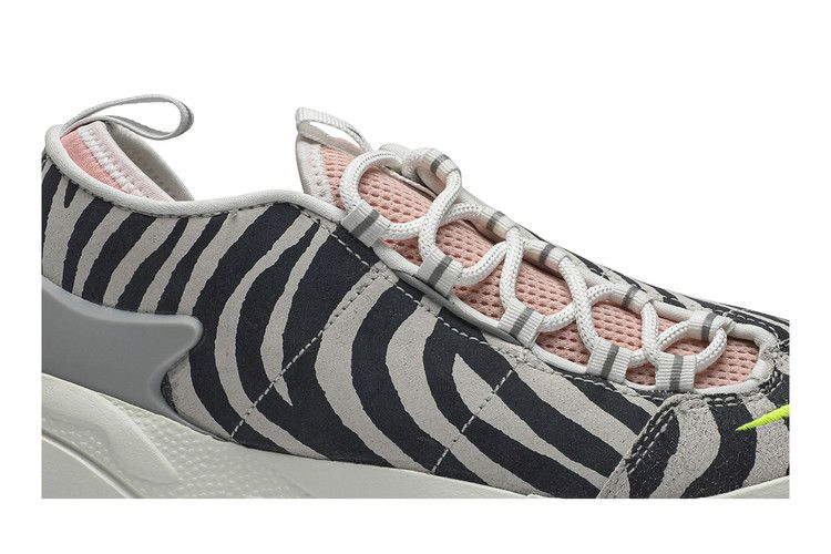 olivia-kim-x-wmns-air-footscape-no-cover-ck3321-100_01