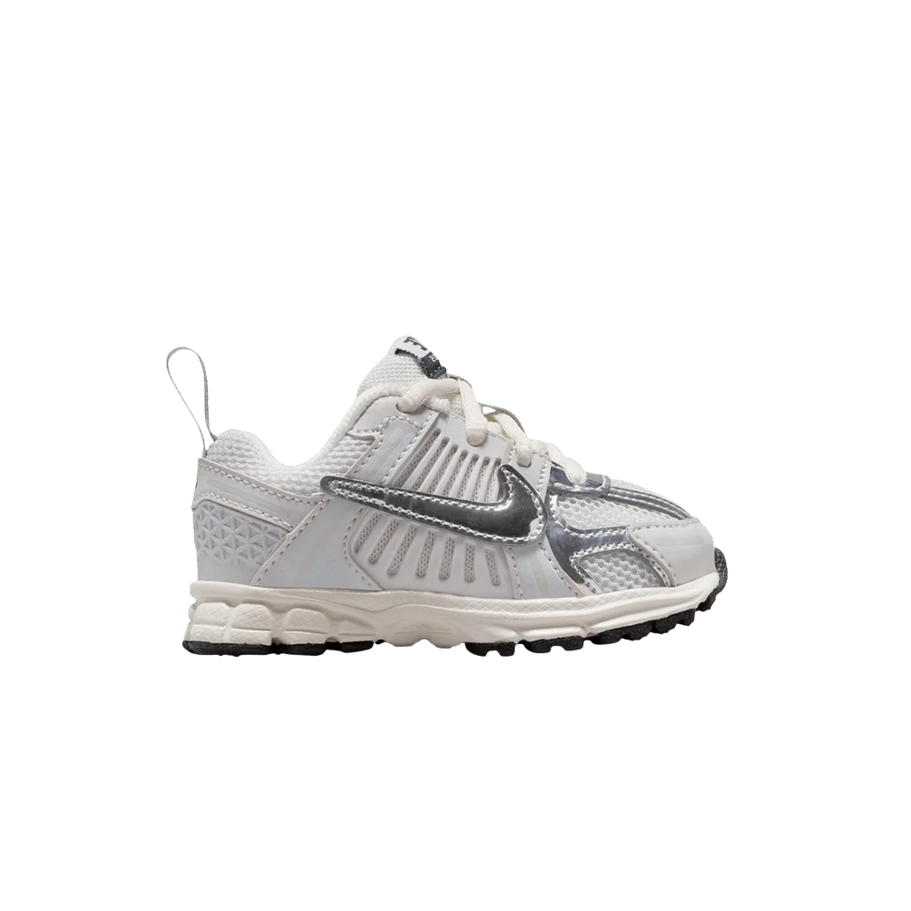 Кроссовки Nike Air Zoom Vomero 5 TD 'Photon Dust Gridiron Chrome'