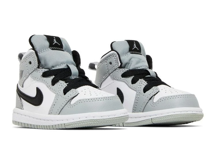 Krossovki-Air-Jordan-1-Mid-TD-Light-Smoke-Grey-7