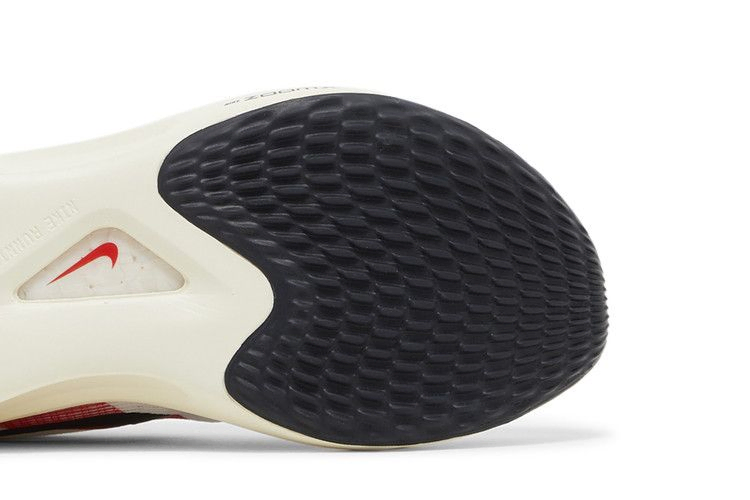 zoom-fly-5-eliud-kipchoge-fd6562-100_04
