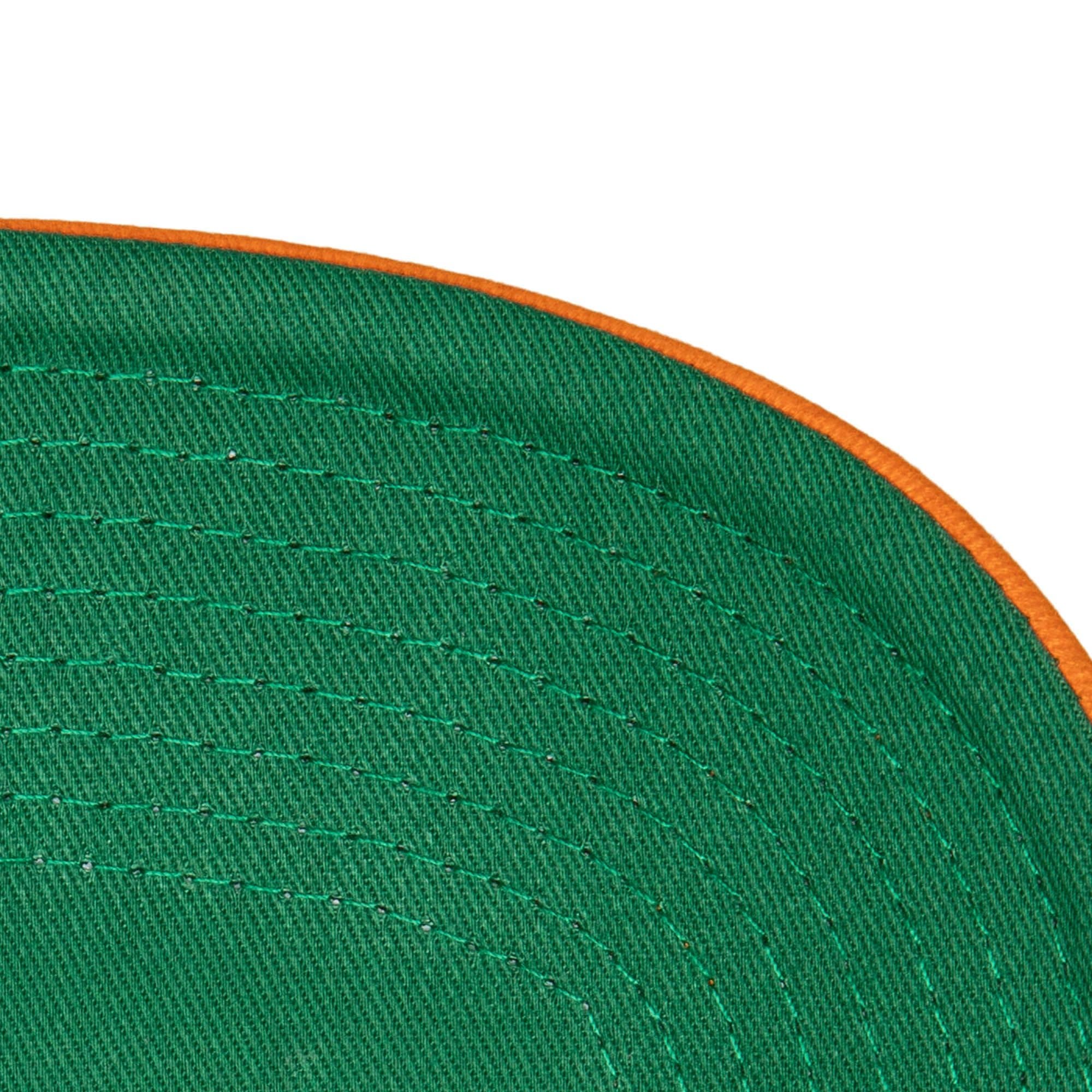 Mitchell-Ness-Tail-Sweep-Pro-Snapback-New-York-Knicks-3
