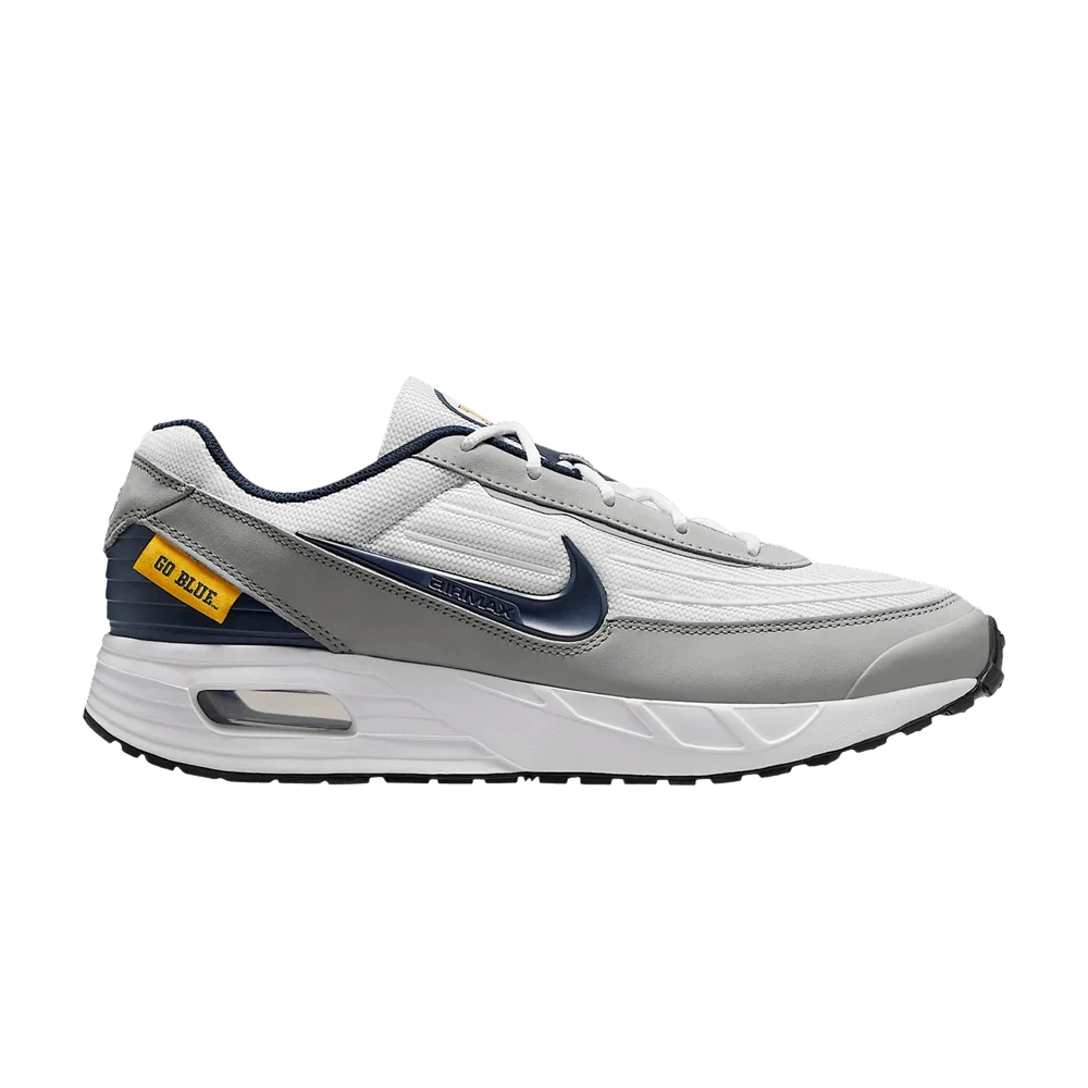 Krossovki-NCAA-x-Nike-Air-Max-Verse-Michigan