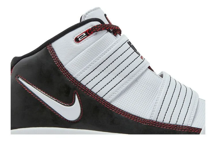 Krossovki-Nike-LeBron-Zoom-Soldier-3-POP-1