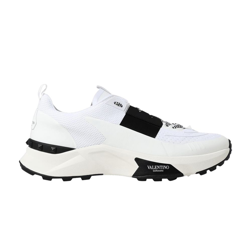 Кроссовки Valentino True Act Sneaker 'White Black'