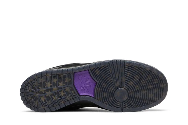 Кроссовки Familia x Nike Dunk Low Pro QS SB 'First Avenue'