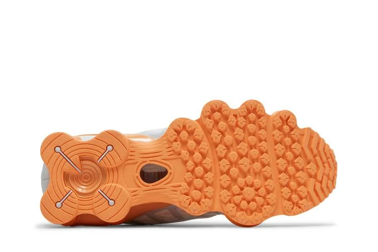 Кроссовки Nike Wmns Shox TL 'Platinum Orange'