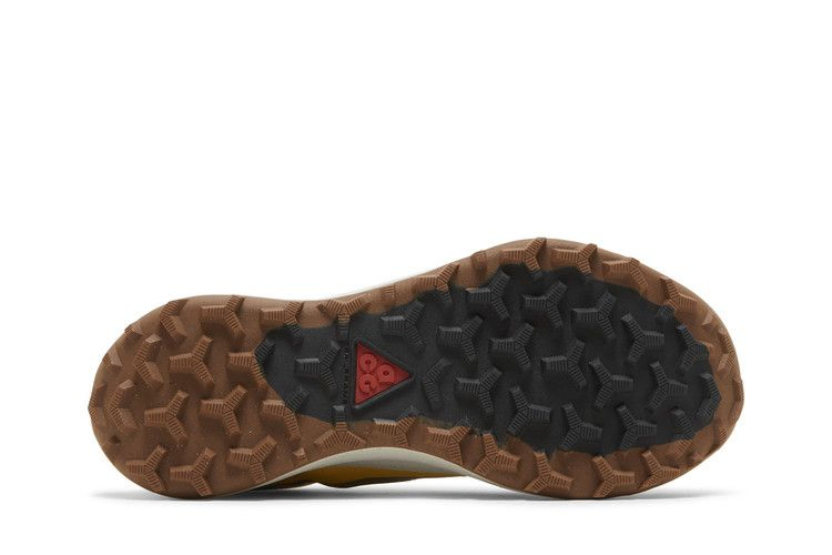 Кроссовки Nike ACG Lowcate 'Solar Flare'