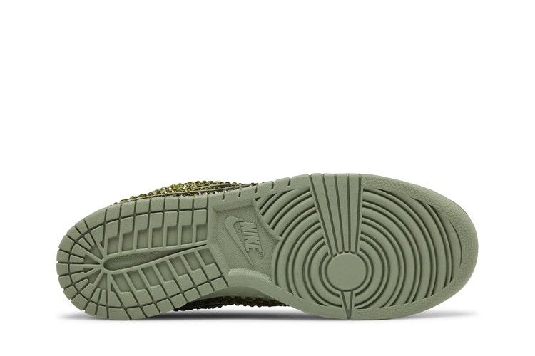 cactus-plant-flea-market-x-swarovski-x-dunk-low-spiral-sage-cz2670-300_03