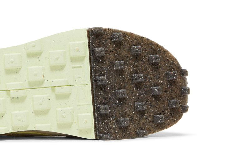 wmns-fontanka-waffle-phantom-citron-tint-dc3579-002_04