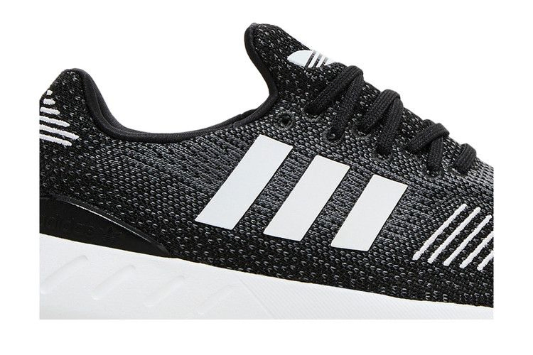 Кроссовки adidas Wmns Swift Run 22 'Black White'