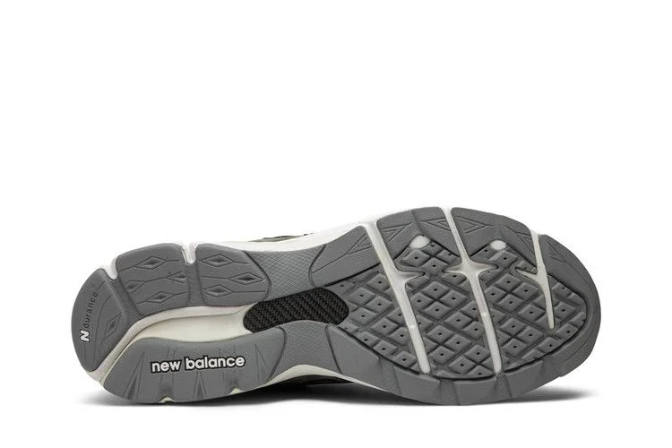 Krossovki-JJJJound-x-New-Balance-990v3-Made-In-USA-Urban-Grey-3