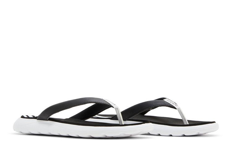 wmns-comfort-flip-flop-white-black-fy8656_07