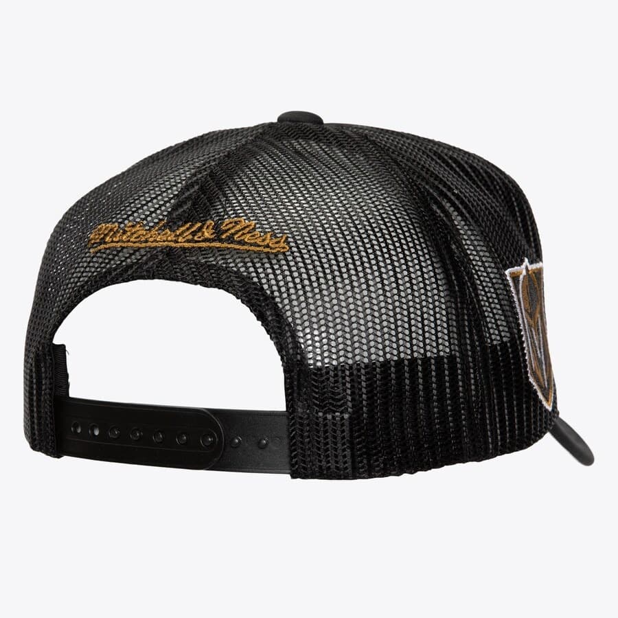 Бейсболка Mitchell & Ness Black Vegas Golden Knights Script Trucker Adjustable Hat