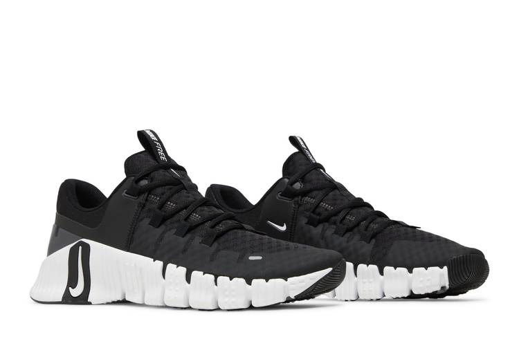 free-metcon-5-black-white-dv3949-001_07