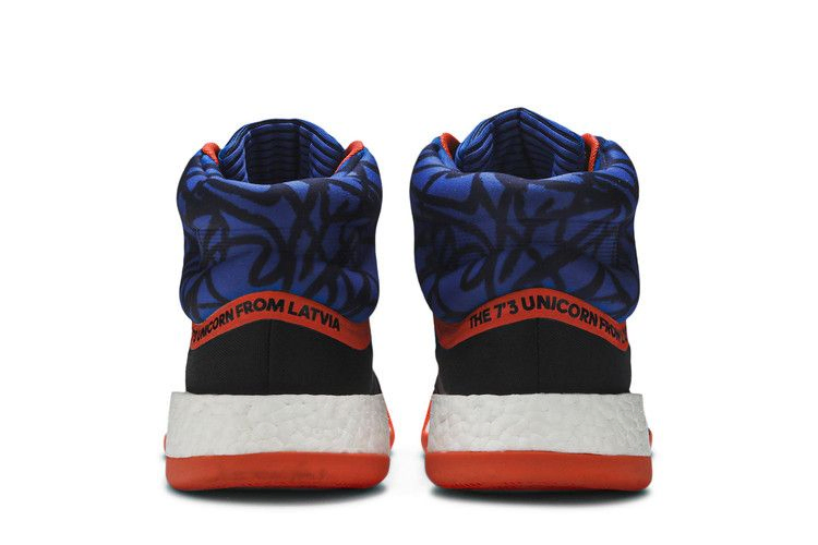 Кроссовки Adidas Marquee Boost 'Kristaps Porzingis'