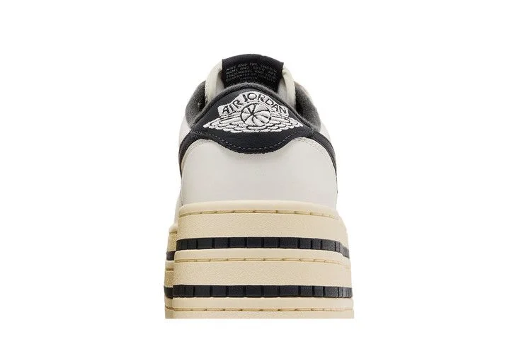 Кроссовки Wmns Air Jordan 1 'Triple Stack - Sail Coconut Milk'